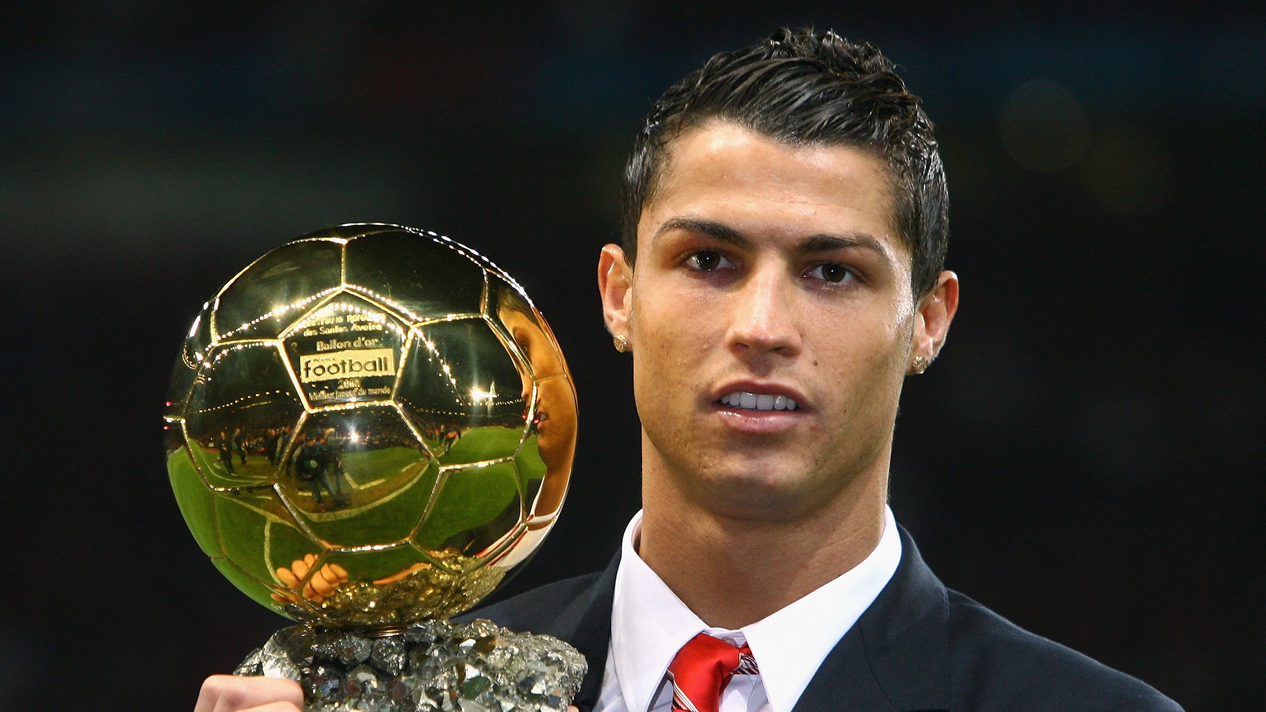 F1赛季总决赛：维斯塔潘收官战再胜 一年19冠统治力前所未见