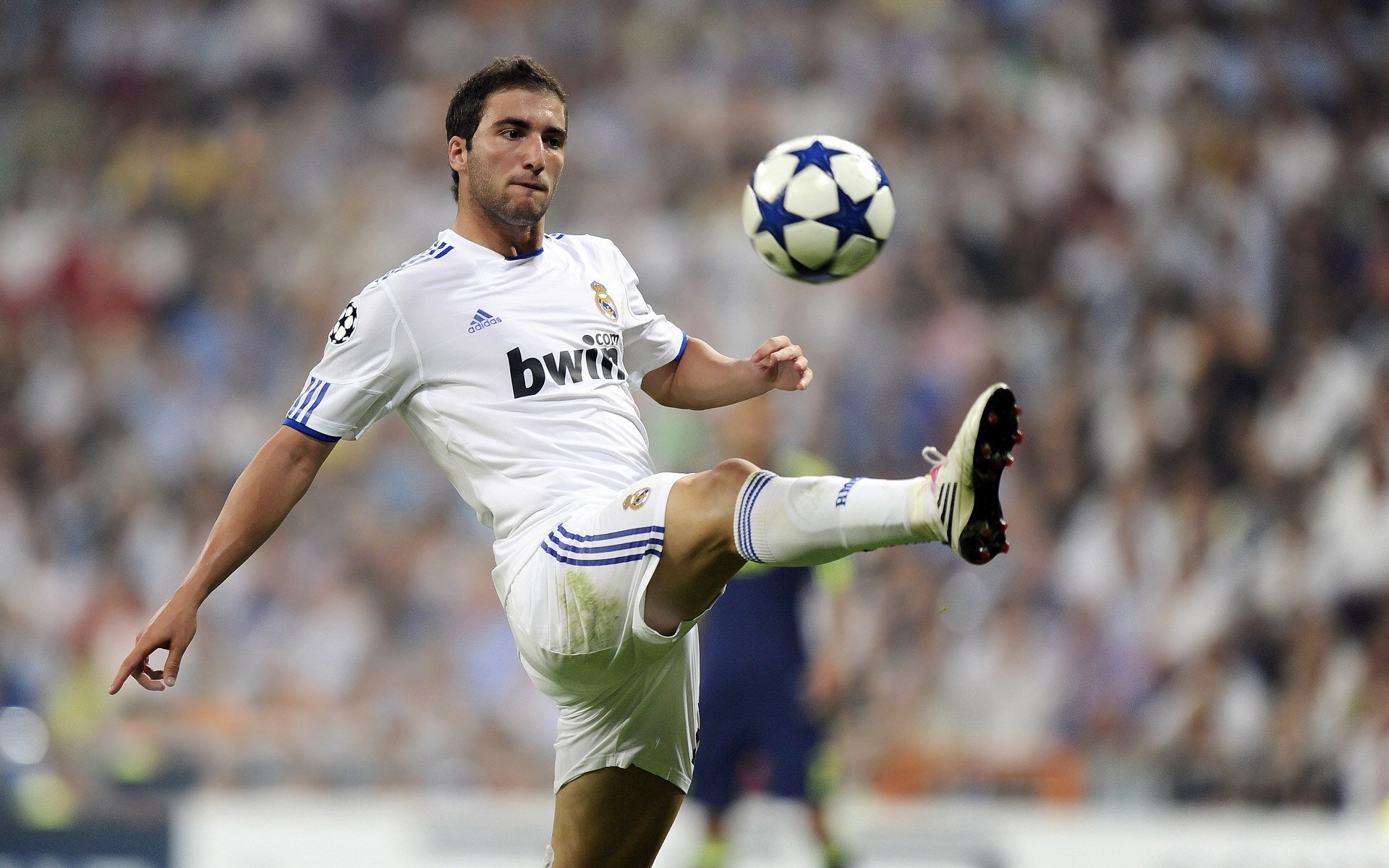 梅罗时代之后，谁将统治足坛，梅罗时代结束谁是第一人