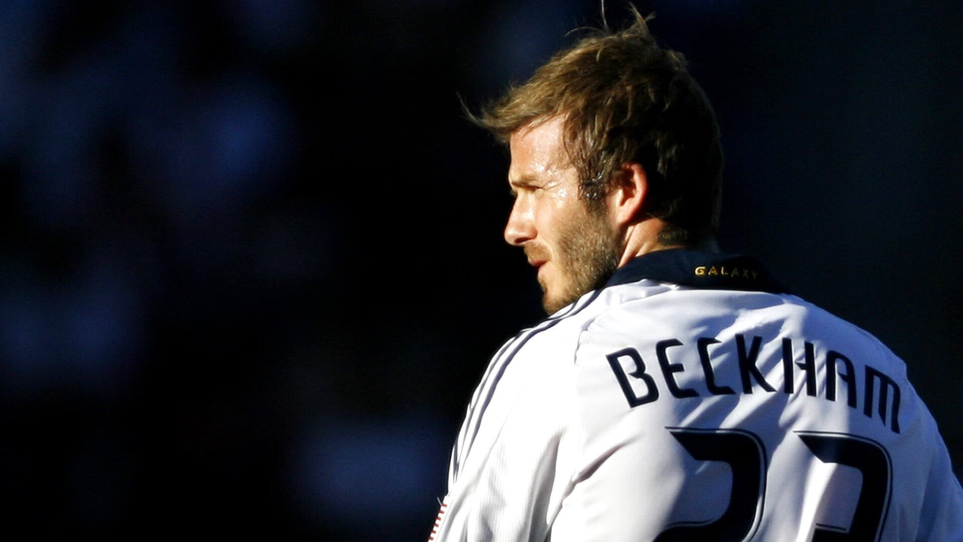 橄榄球七人制世界系列赛 香港站 新西兰队再度捧杯 现场氛围堪比嘉年华