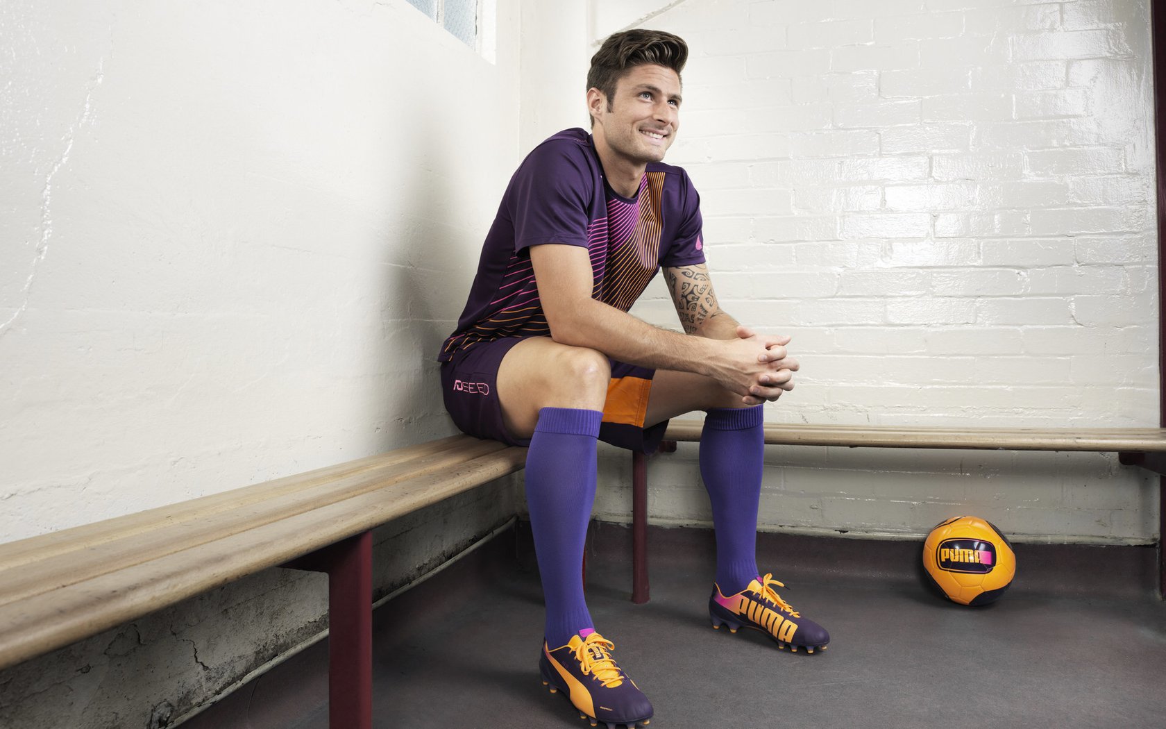 橄榄球七人制世界系列赛 香港站 新西兰队再度捧杯 现场氛围堪比嘉年华